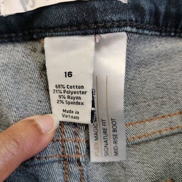 Lane Bryant Signature Fit Mid Rise Boot Cut Jeans Size 16 - Picture 4 of 8